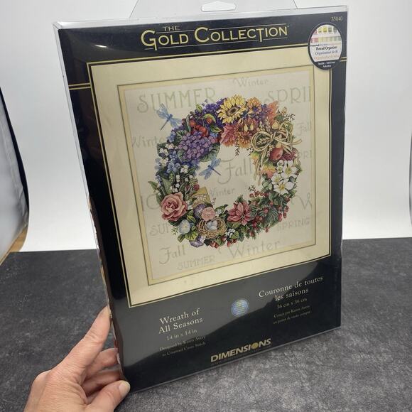 Dimensions Gold Collection Wreath of All Seasons Counted Cross Stitch Kit New - Picture 1 of 6